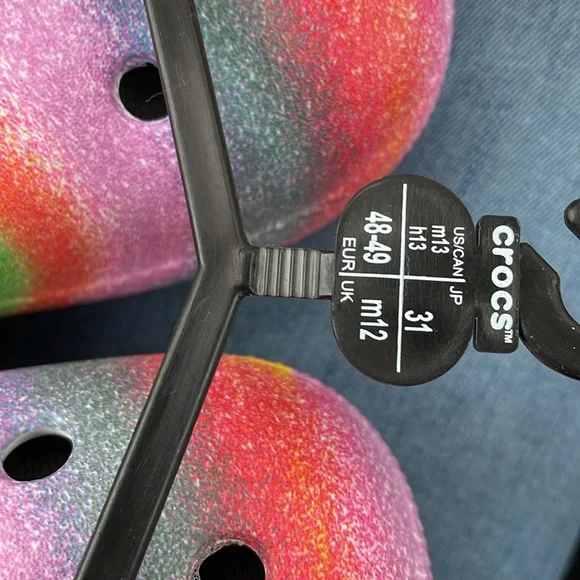 NWT Crocs Classic Fur Lined Spray Dye rainbow Clog in size 13 mens - Picture 5 of 9